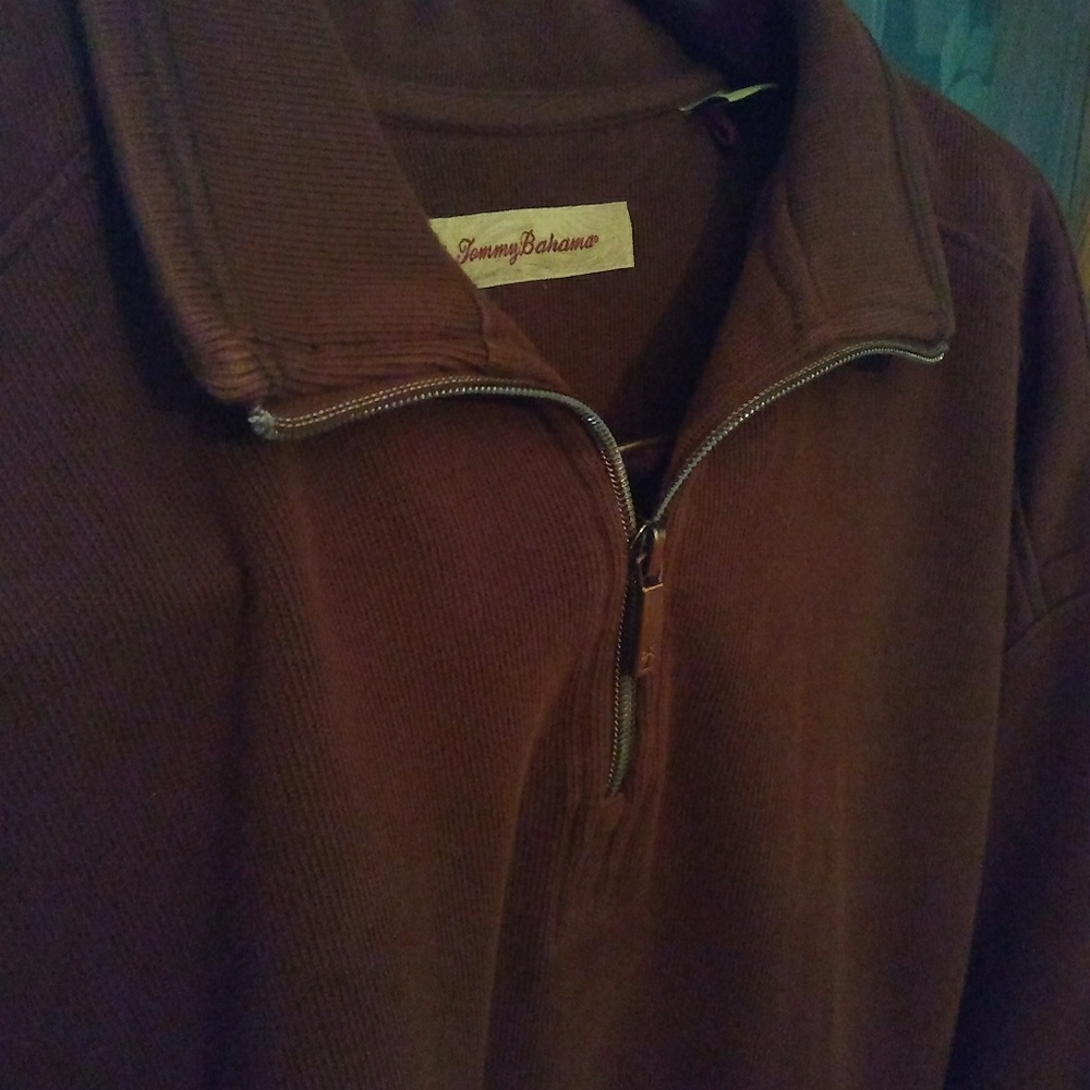 Tommy Bahama sweatshirt